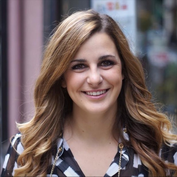 Meet your Posher, Amanda - Picture 1 of 1